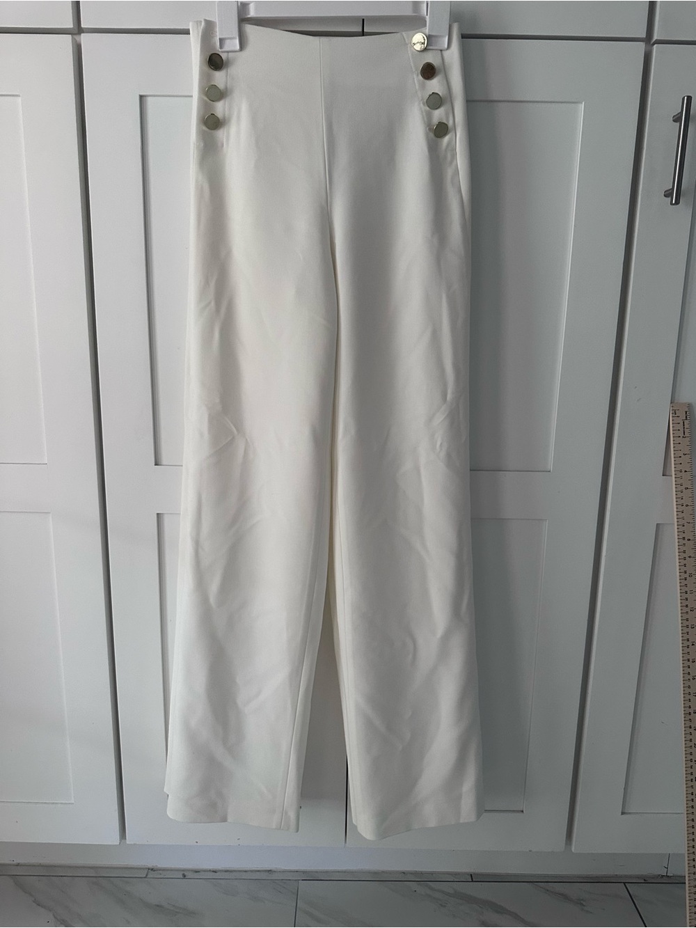 Alice + Olivia Cream Wide Leg High-Rise Pants with Gold Buttons